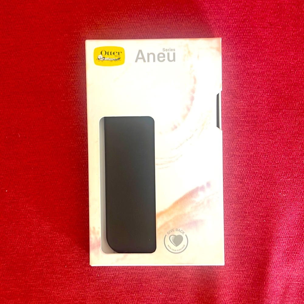 OtterBox Aneu Series iPhone 12 Pro Max MagSafe Case (never used)